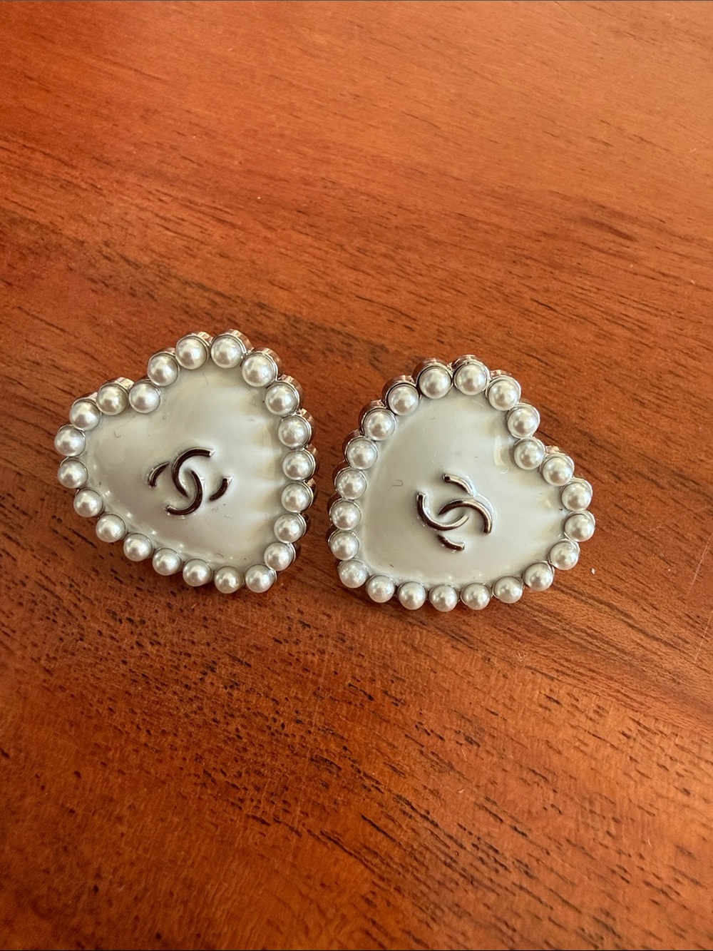 Pearl Heart Earrings in Cream and Silver